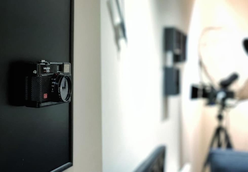 Two Bedroom Luxury Apt With Film Style Swansea Esterno foto